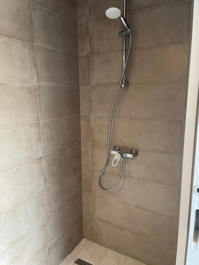 Maison La Capucine Sur Quai De Seine, Wifi, Machine A Laver, Parking Prive Gratuit Vernon  Exterior foto