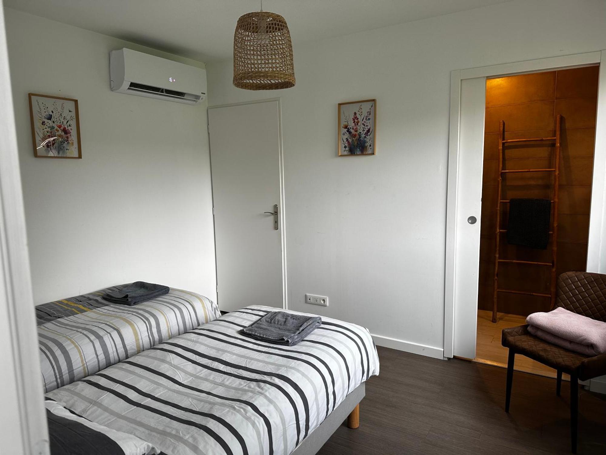 Maison La Capucine Sur Quai De Seine, Wifi, Machine A Laver, Parking Prive Gratuit Vernon  Exterior foto